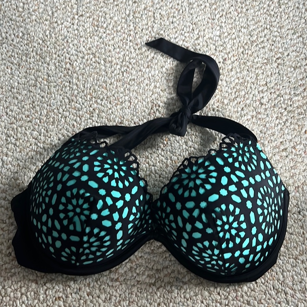 Push up bikini top with underwire, size 36D.